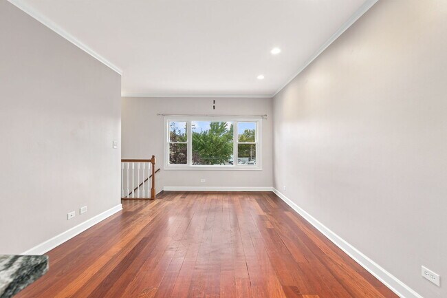 Foto del edificio - 708 Rogers St