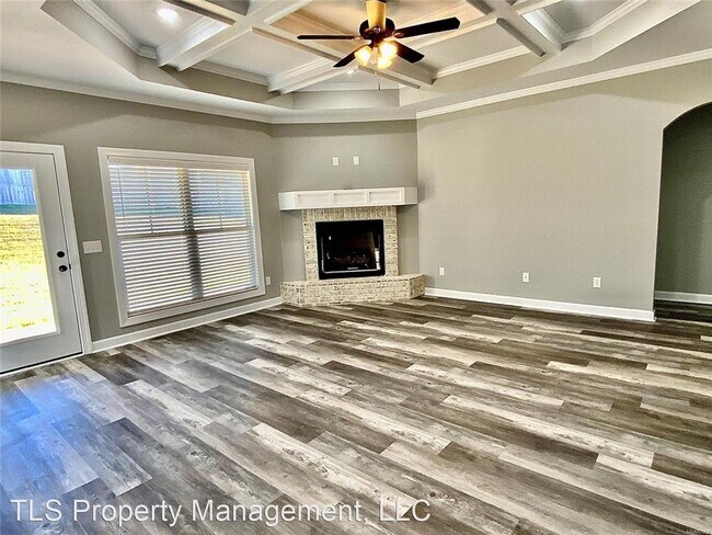 Building Photo - 4 br, 3 bath House - 203 Cypress Lane
