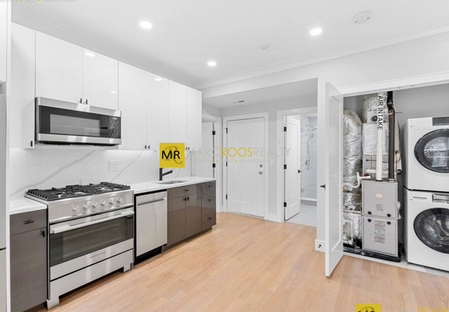 Foto principal - 535 Newbury St