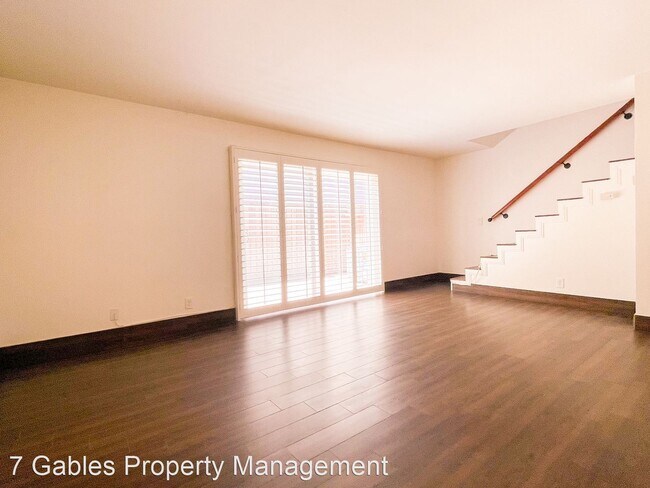 Building Photo - 2 br, 1.5 bath House - 636 E Birch St # B