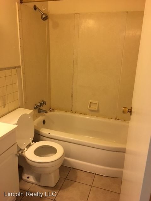 Building Photo - 4 br, 2 bath House - 1203 W Alden Ave