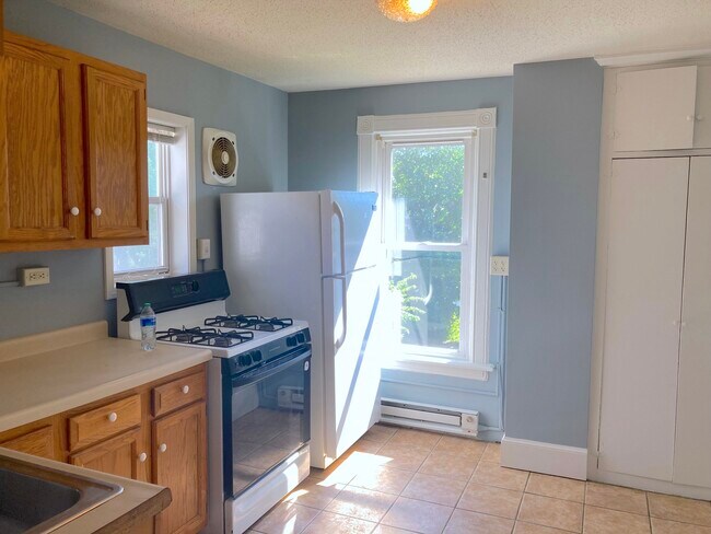 Foto del edificio - 205 E Sanborn St