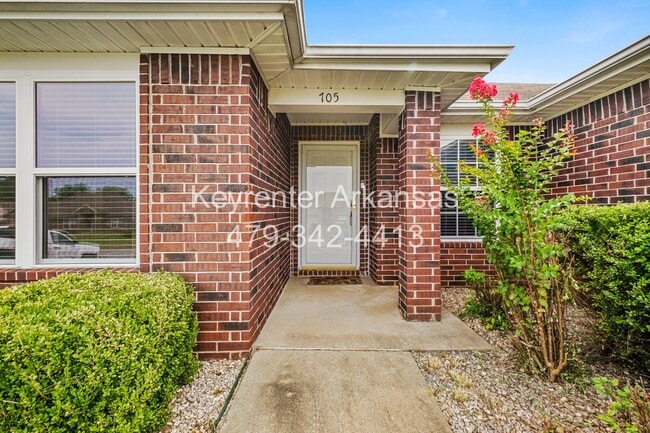 Building Photo - Great 3 Beds + 2 Baths Home with Solar Panels! Large Covered Patio!