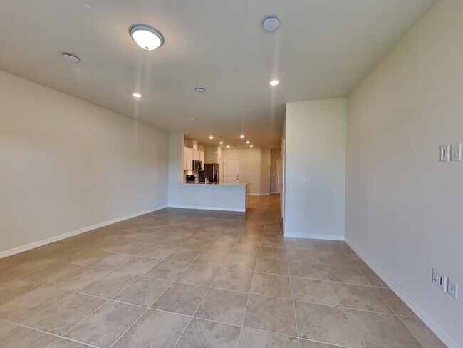 Building Photo - 3187 Emerald Acrs Ln