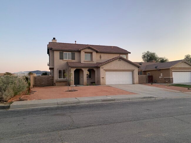 Building Photo - 3800 Adobe Dr