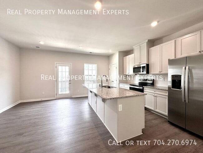 Building Photo - 1305 May Apple Dr