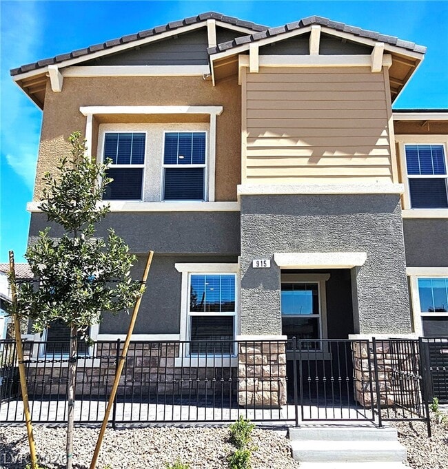 Building Photo - 915 Violet Heron St