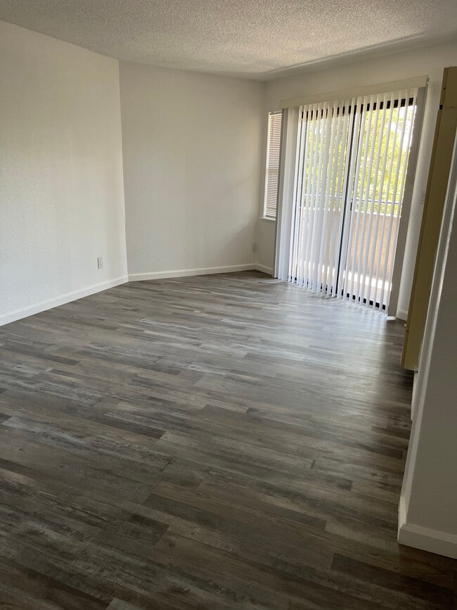 Building Photo - 1032 Pacific Ave