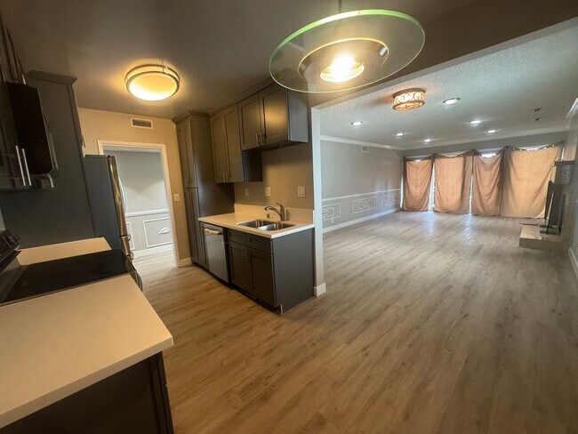 Foto del edificio - 3212 W 84th Pl