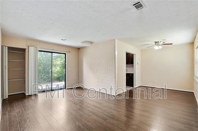 Building Photo - 76 Sandalwood Cir