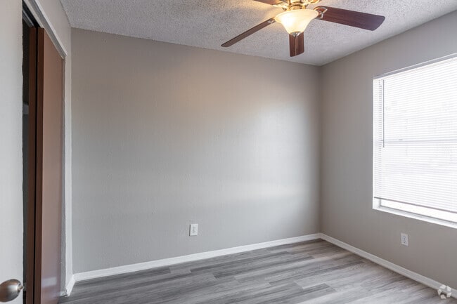 3BR, 2BA - 1000SF - Second Bedroom - Valley Place Apartments