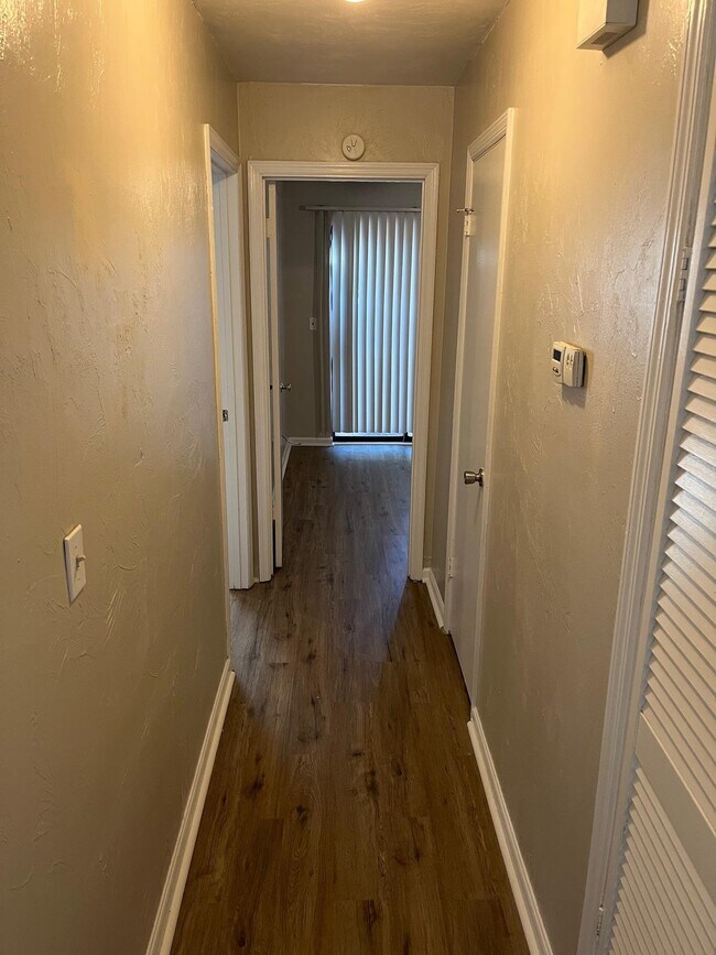 Foto del edificio - 2077 Hanover Ct