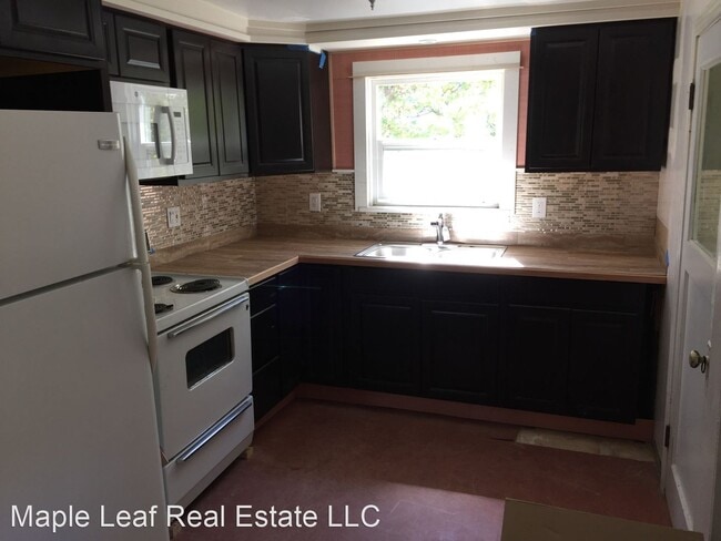 Building Photo - 3 br, 2 bath House - 7737 2nd Ave NE