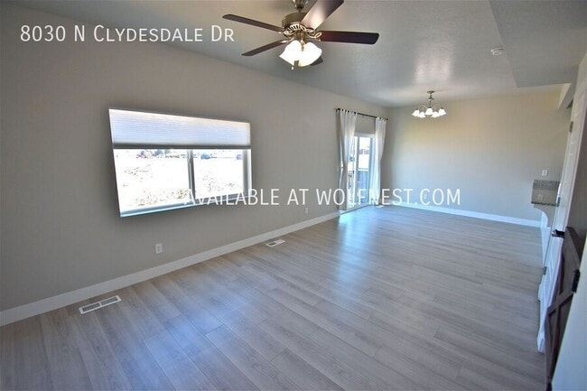 Building Photo - Luxurious 3 Bed Eagle Mountain Townhome!