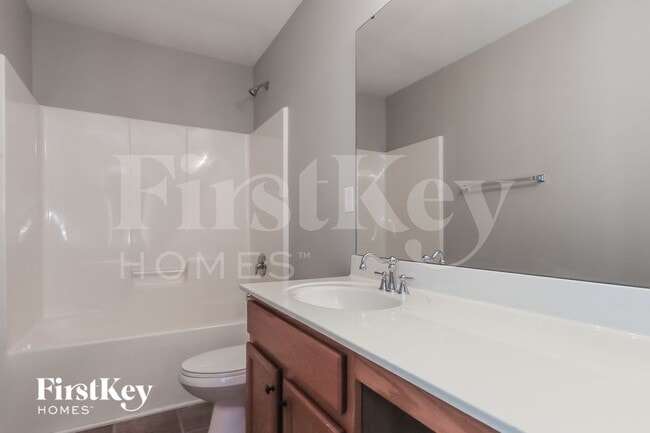 Building Photo - 7002 Fountainbrook Dr