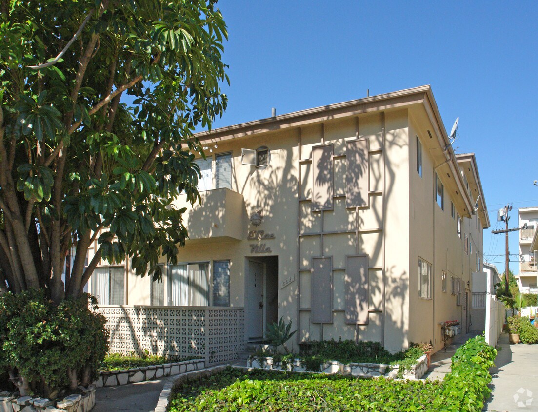 Building Photo - 863 S Bedford St