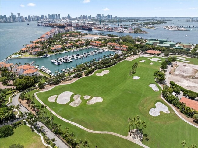 Foto del edificio - 19143 Fisher Island Dr