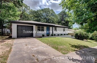 Building Photo - 319 Malibu Dr