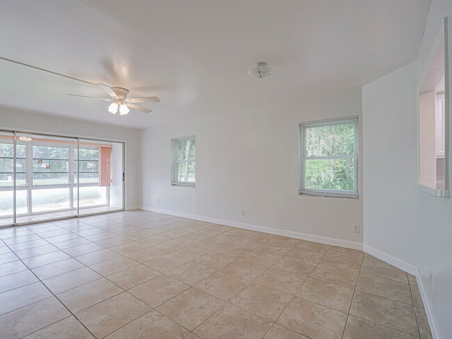 Building Photo - 600 Royal Palm Blvd