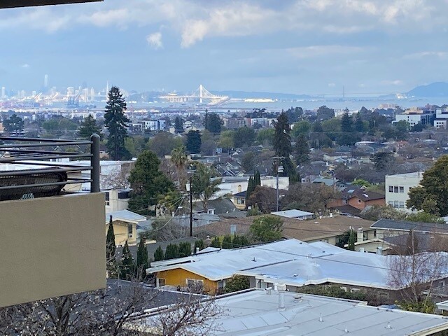 Gorgeous Views - 5340 Broadway Ter