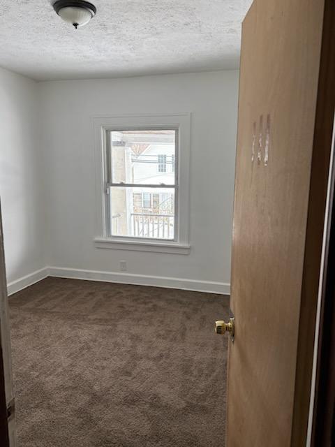 Foto del edificio - 2917 Searsdale Ave