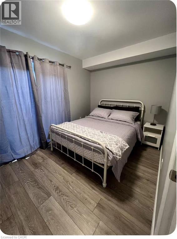 Photo du bâtiment - 122 Courtland Ave E