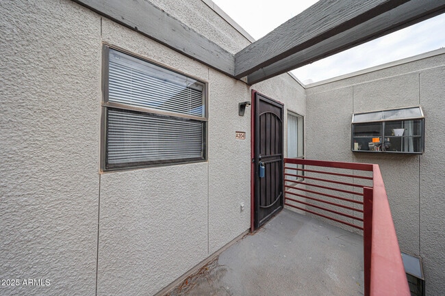 Building Photo - 3435 W Danbury Dr