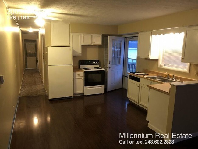 Building Photo - 2 bdrm in Owosso!