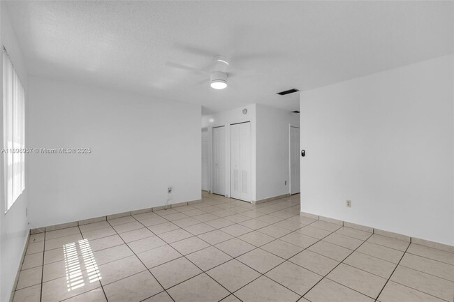 Foto del edificio - 4776 E 10th Ave