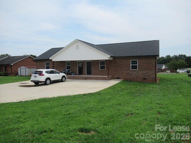 Foto del edificio - 2969 Gaston-Webbs Chapel Rd