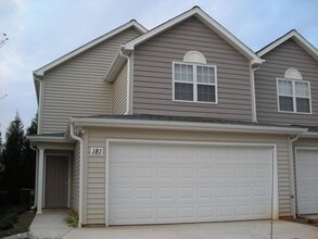 Building Photo - 181 Clusters Cir