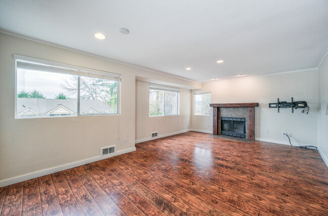 Building Photo - 4139 178th Ln SE