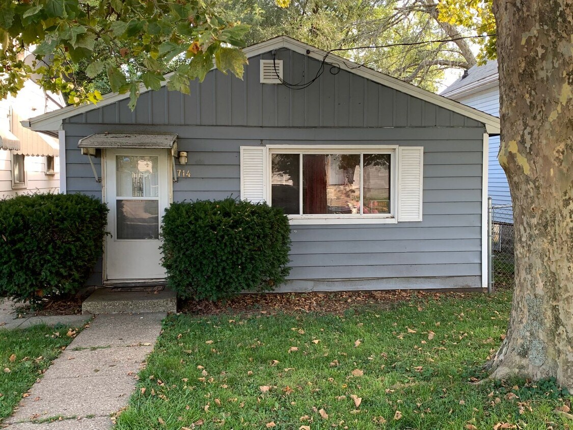 Primary Photo - Welcome to this charming 3 bedroom home lo...