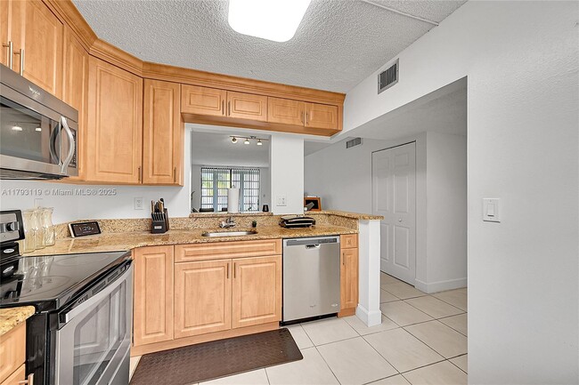 Foto del edificio - 1820 SW 81st Ave