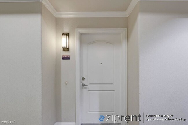Building Photo - 1 br, 1 bath Condo - 2230 Gellert Boulevar...