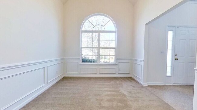Building Photo - 5119 Eagle Creek Dr