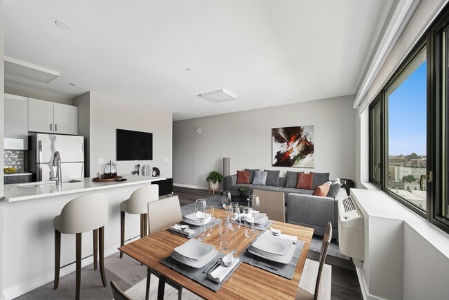 Building Photo - The Station