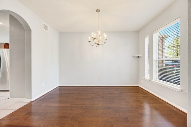 Foto del edificio - 13306 Babbitt St