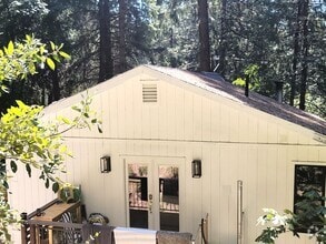 Building Photo - 13035 Sadie D Dr