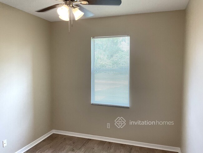 Building Photo - 274 Krassner Dr
