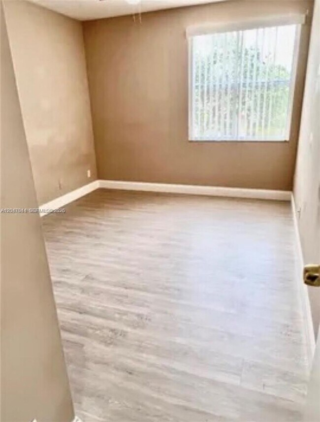 Foto del edificio - 8291 SW 44th Pl