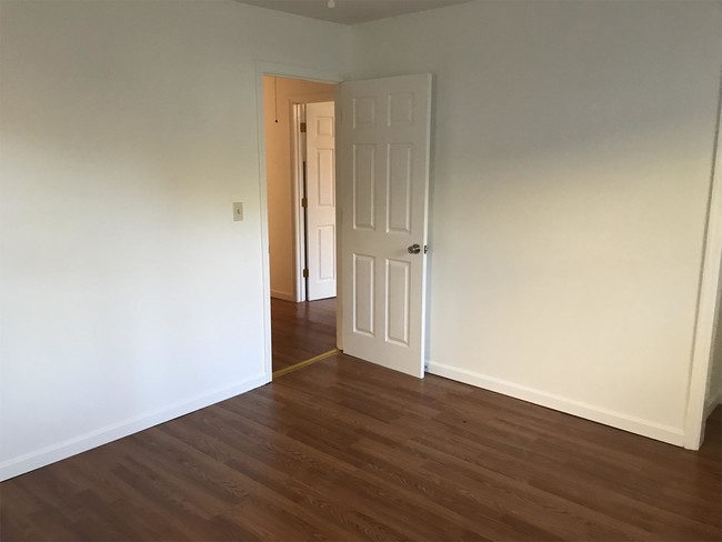 Foto del edificio - 5409 Grapevine Rd