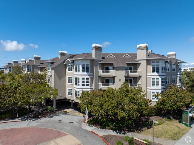 Building Photo - Meridian Bay