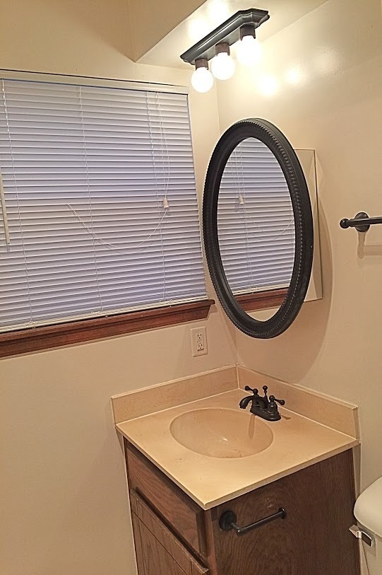 Building Photo - 3 Bed/ 2 Bath/ 2 Car Garage Duplex in Putnam City Schools
