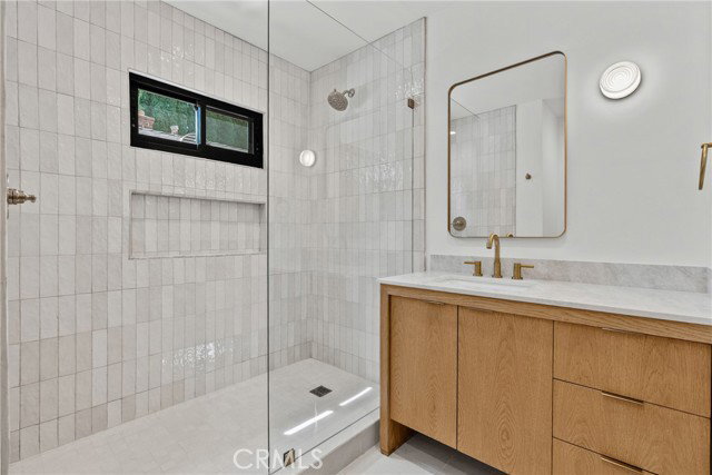 Foto del edificio - 13636 Riverside Dr
