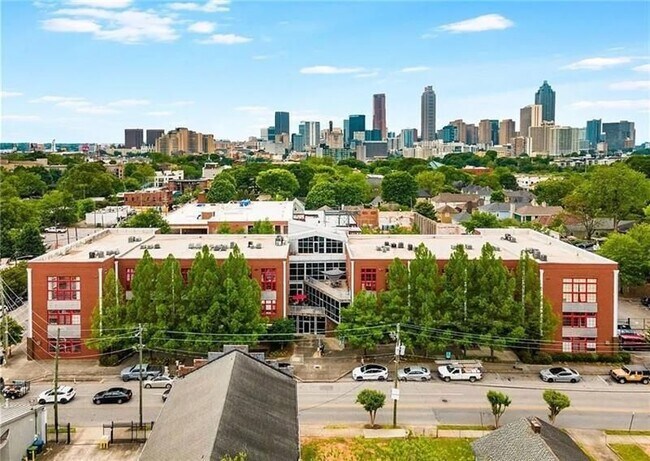 Foto del edificio - 572 Edgewood Ave SE