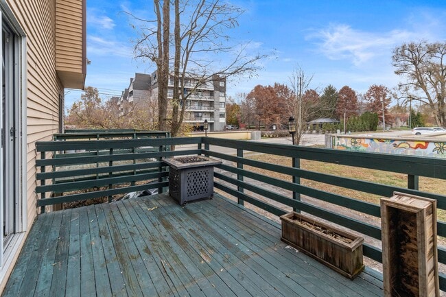 Building Photo - 6683 N College Ave