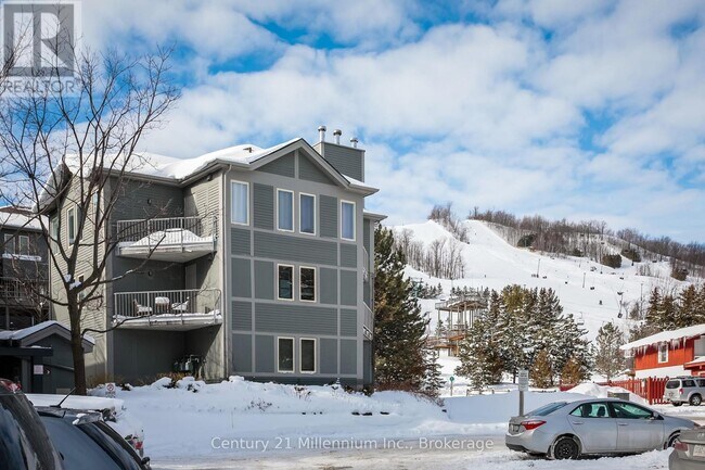 Photo du bâtiment - 107 Ann Heggtveit Dr