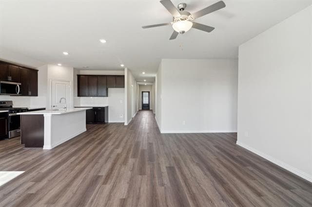Building Photo - 503 Loch Dr