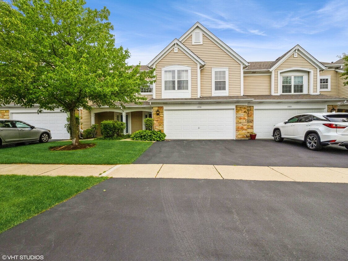 1553 E Citadel Ct, Palatine, IL 60074 Townhome Rentals in Palatine IL